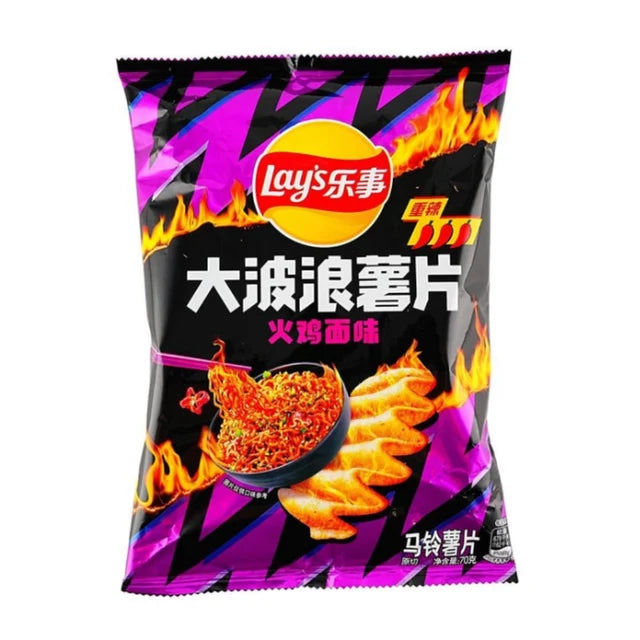 Lay's Big Wave Hot Chicken Noodle Flavor - Patatine Ondulate Gusto Pollo Piccante 70g (Edizione Asiatica)