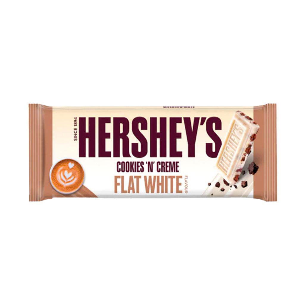 HERSHEY'S Cookies ’n’ Creme Flat White - Tavoletta di cioccolato bianco al caffè con pezzetti di biscotti 90 gr - Snackation