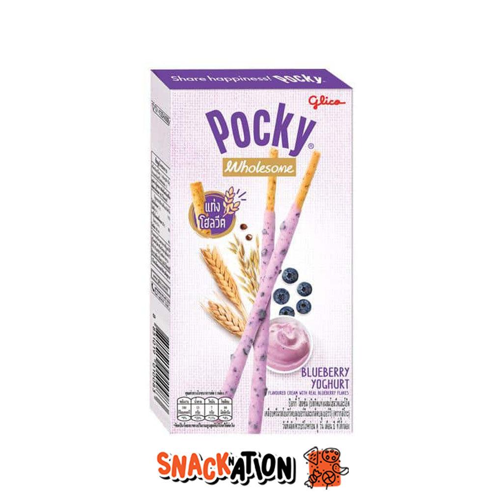 POCKY Wholesome Blueberry Yogurt - Stick integrale ricoperto di cioccolato bianco al gusto di yogurt al mirtillo 36 gr - Snackation