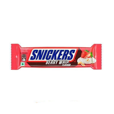 SNICKERS Berry Whip - barretta di coccolato ripiena di arachidi panna e fragole 39,7 gr - Snackation