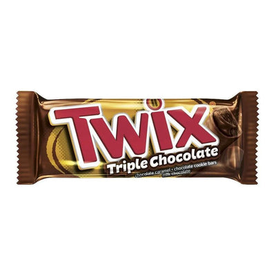TWIX Triple Chocolate Brazil - Biscotto al cioccolato con caramello al cioccolato e ricoperto di cioccolato 40 gr - Snackation